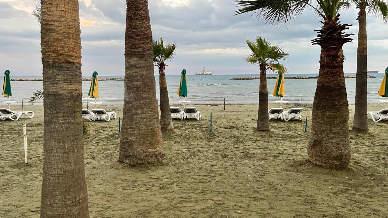 Beachfront Villa - Dasaki Lárnaka Eksteriør bilde