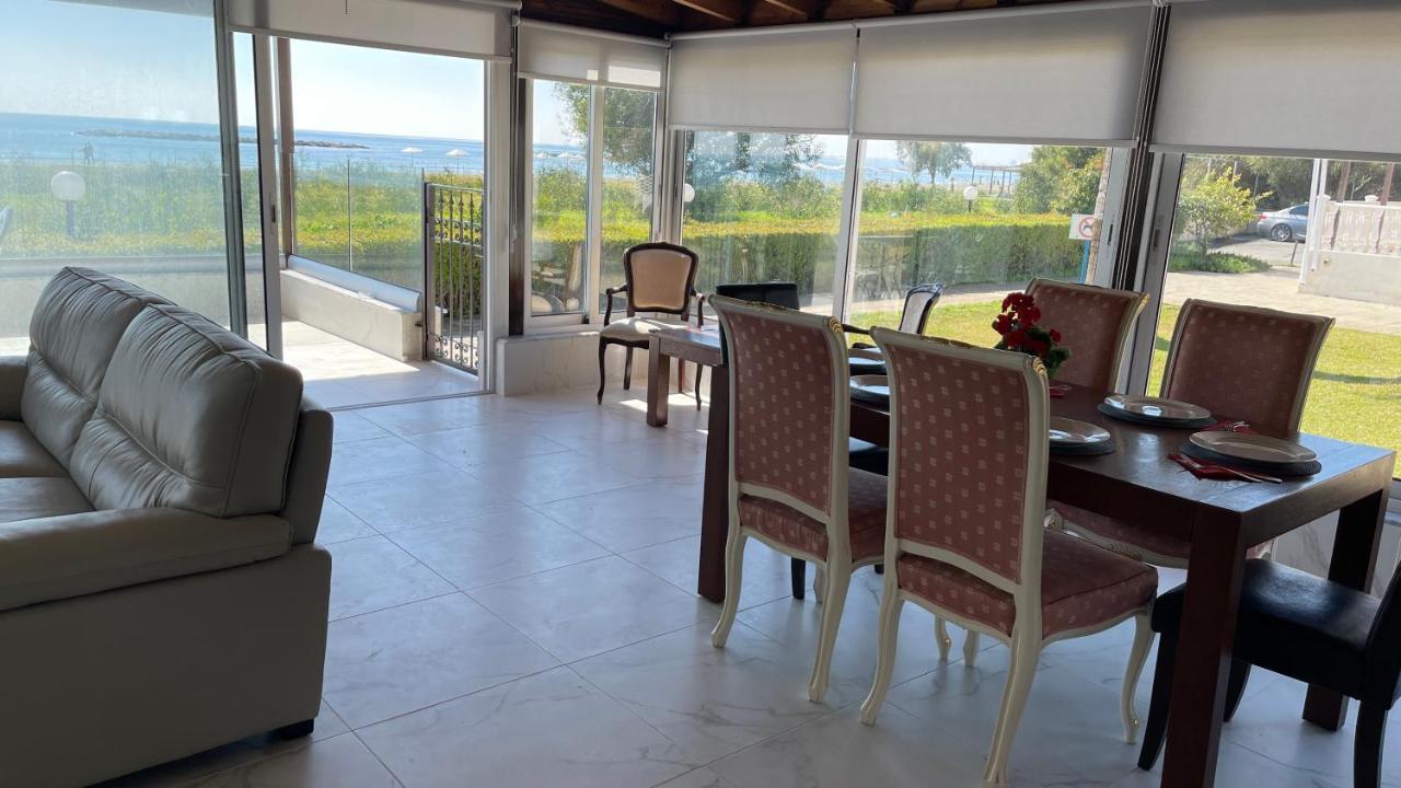 Beachfront Villa - Dasaki Lárnaka Eksteriør bilde
